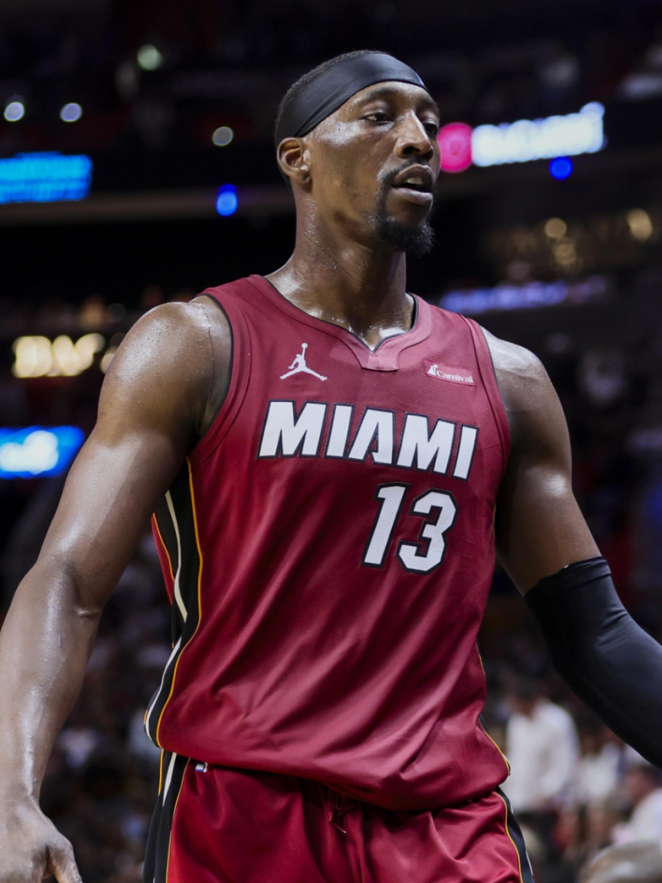 迈阿密热火迎全明星赛关键赛，转会期止住颓势，气氛紧张，训练强度明显提升的简单介绍-多宝国际