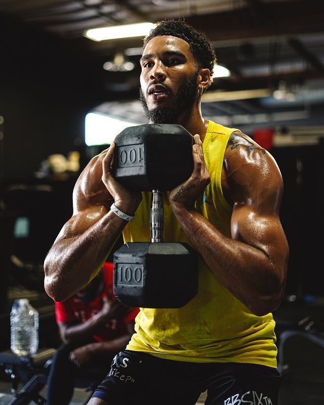 巴塞罗那训练开放日,国际比赛日完成体检引欢呼,全明星赛在即,球探报告显示潜力 -多宝棋牌